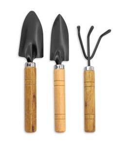 LOTE 61: SET DE JARDINERIA